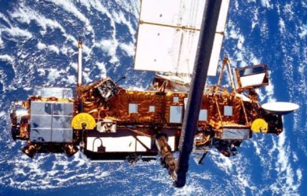 Un satelit de şase tone se va prăbuşi peste pământ